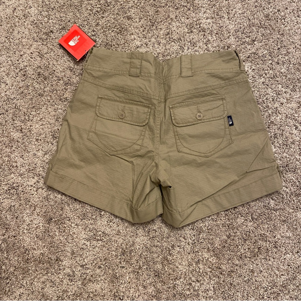 The North Face Women's Khaki Cargo Shorts - Picture 3 of 3